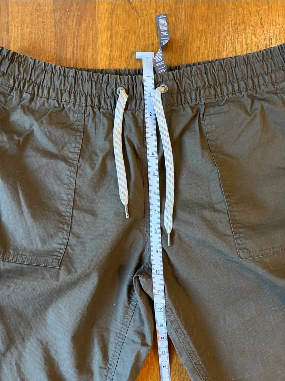 Vuori Men's Olive Drawstring Waist Casual Pants